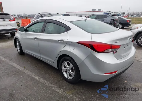 2015 Hyundai Elantra Se z USA, uszkodzony, nr VIN 5NPDH4AE3FH649850
